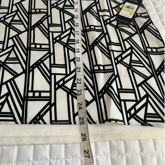 Karl Lagerfeld Paris Geometric Print Mixed Media Ruffle Trim Sleeveless Top - Picture 9 of 12